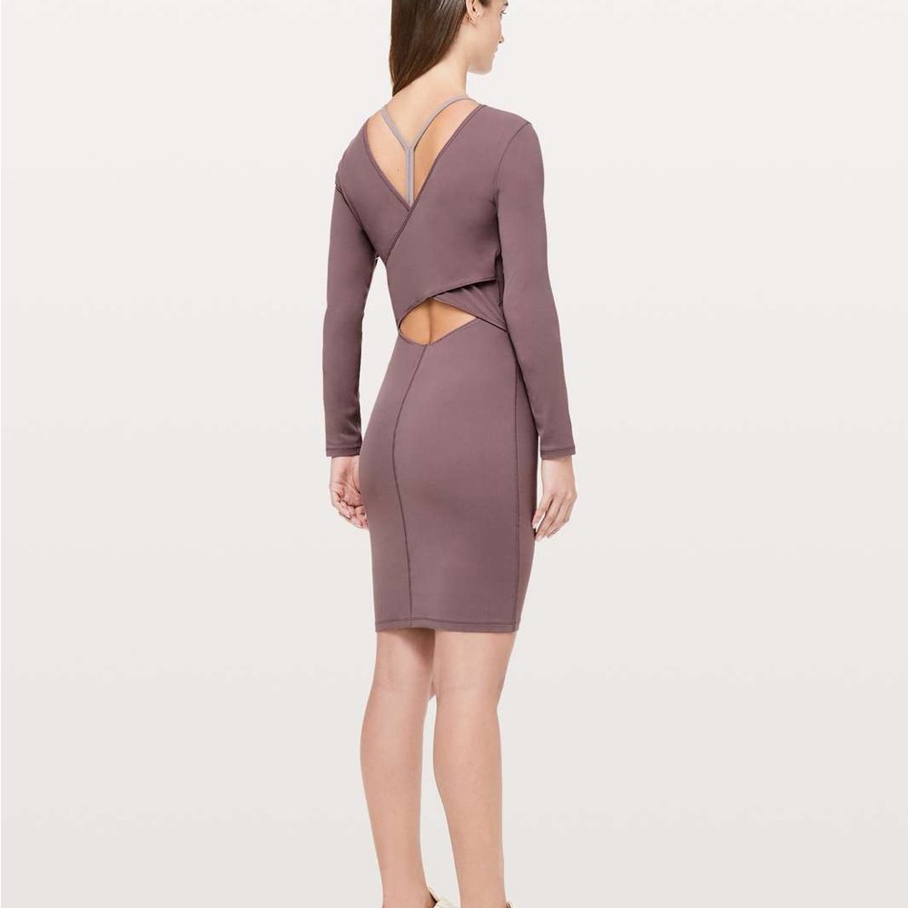 Lululemon Contour Dress *Nulu Size 2 Antique Bark Bodycon Athletic